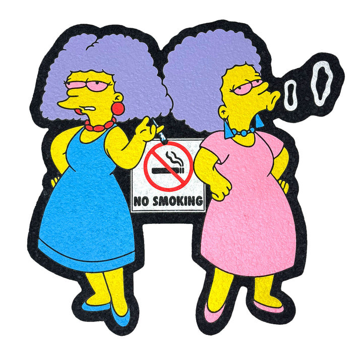 Smoking Sisters
